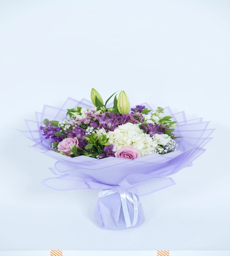 Elegant Harmony: Mixed Purple and White Flower Bouquet