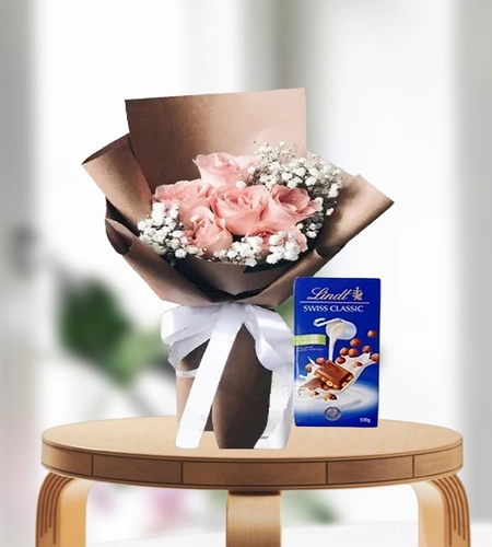 Delightful Pink Rose Bouquet with Lindt Chocolate